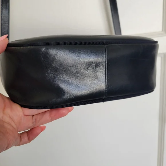 Salvatore Ferragamo Crossbody Bag - Picture 4 of 15